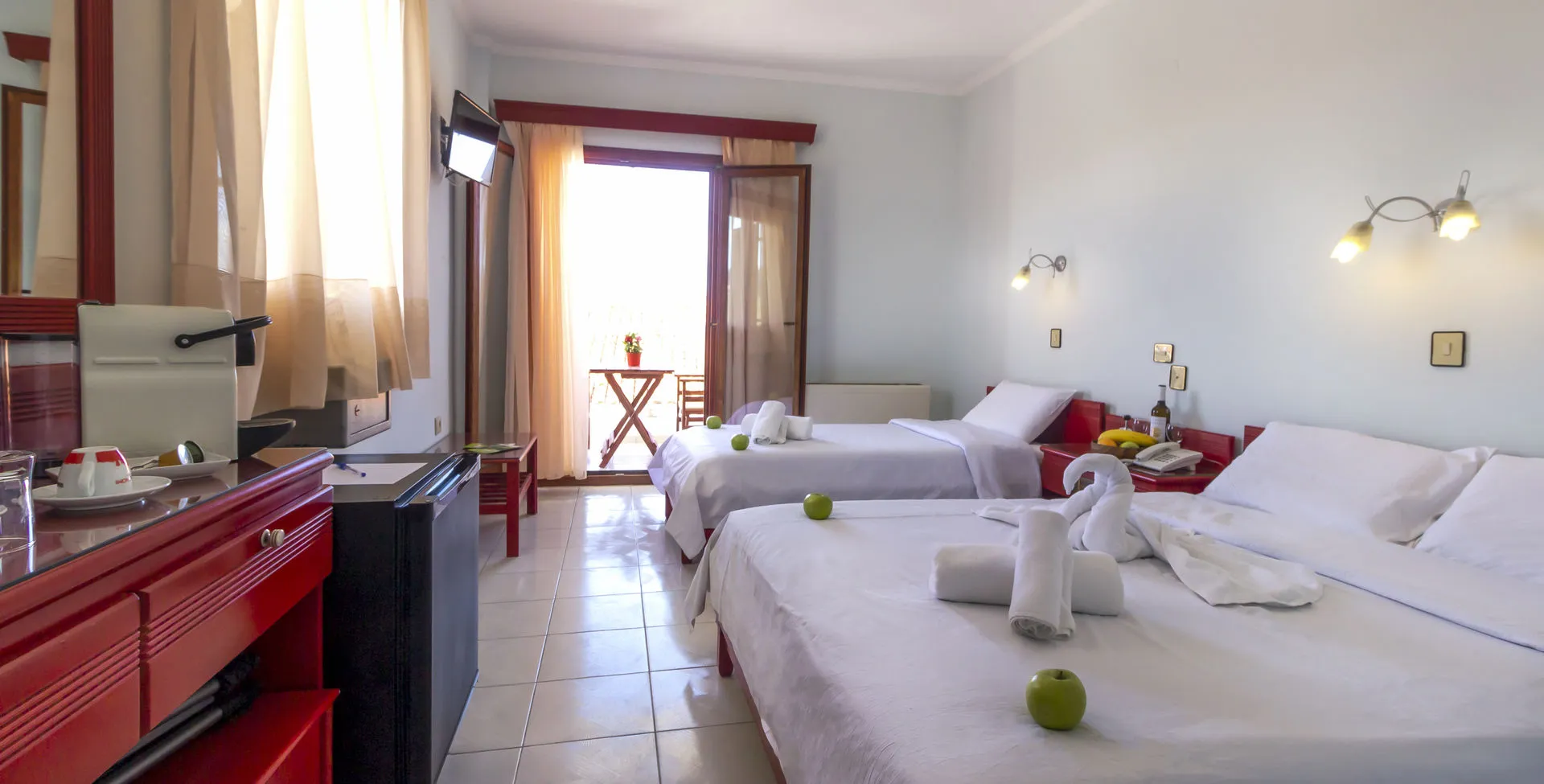 Tiara Holdiays - Hotel Odysseas - Standard Triple Room